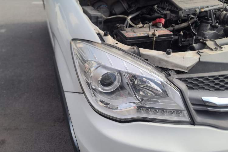 Used FAW Senya S80 2015 1.5L Manual 7-Seater Urban Edition
