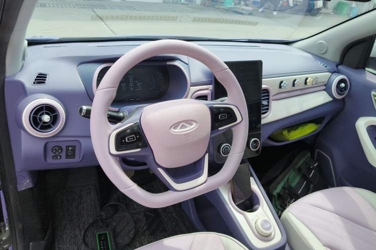 Used Chery QQ Little Ant 2022 Me 301km Rococo Lithium Iron Phosphate Steering Wheel