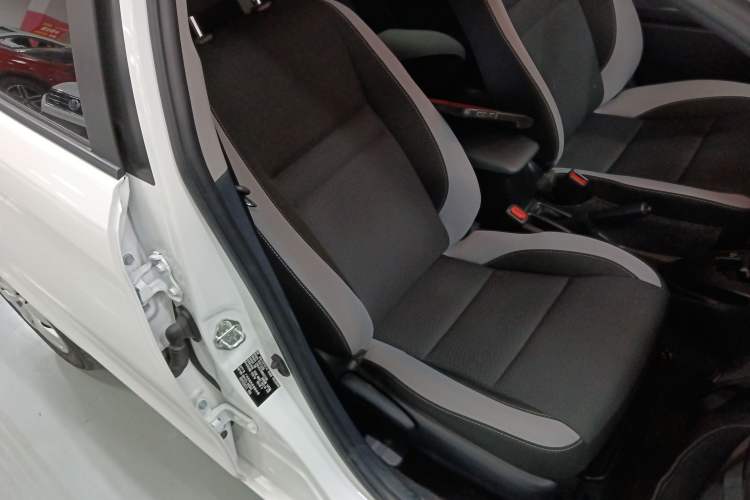 Used Toyota YARiS L Zhi Xuan 2021 1.5L CVT Leading Edition
