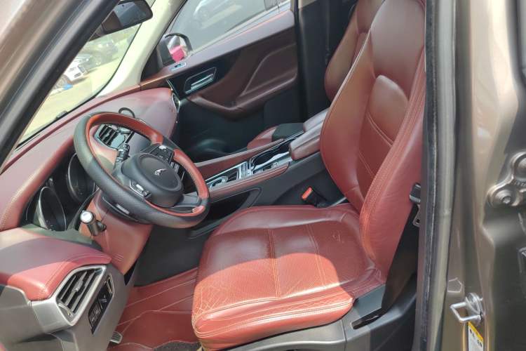 Used Jaguar F-PACE 2016 2.0T Two-Wheel Drive Urban Luxury Edition