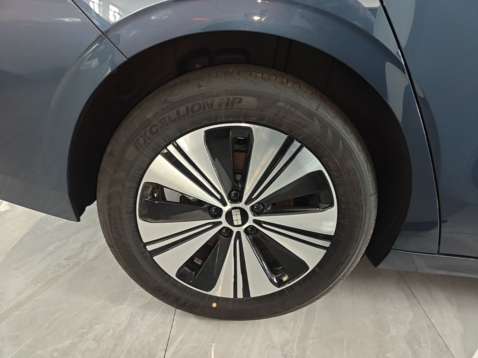 Geely Galaxy A7 2025 Model EM-i 150km Long-Distance Edition — снимка 11