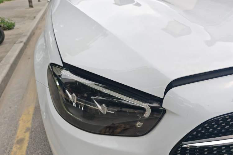 Used Mercedes-Benz E-Class New Energy 2022 E 350 e L Plug-in Hybrid Sports Sedan Right Front Headlight