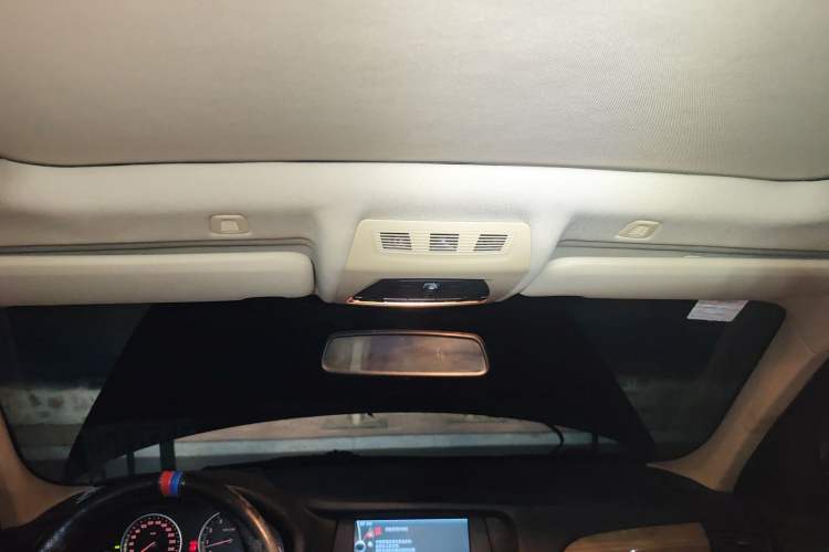 Used BMW X3 2011 xDrive35i Luxury Model Headliner