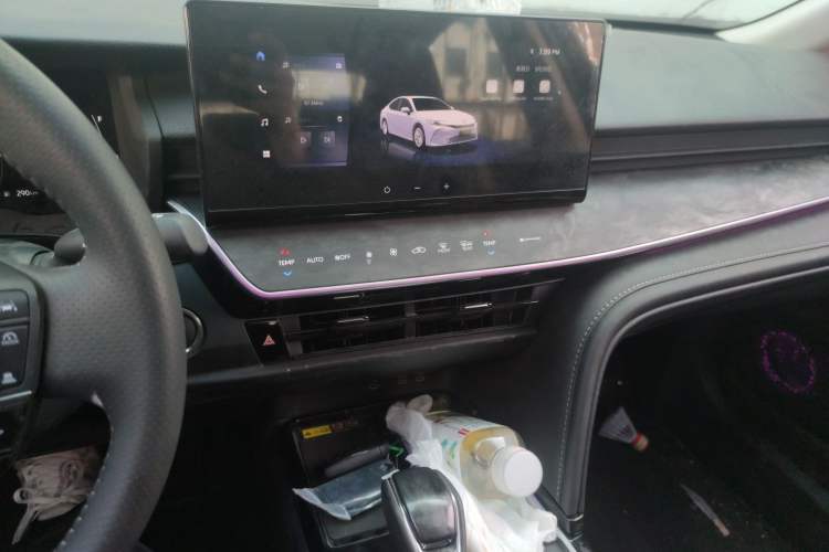 Used Toyota Camry 2026 Model Dual-Engine 2.0HGVP Luxury Edition