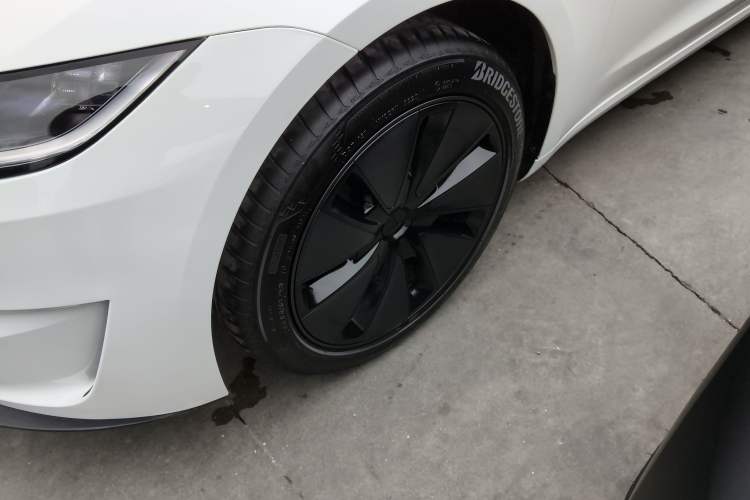 Used Tesla Model 3 2025 Rear-Wheel-Drive Version