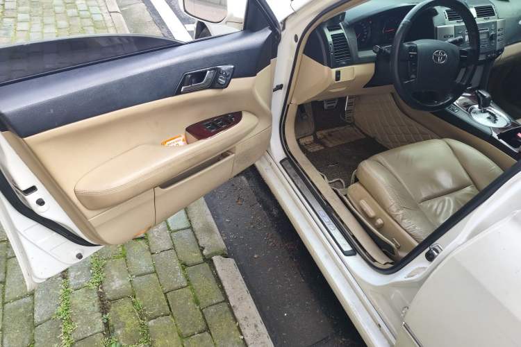 Used Toyota Reiz 2007 2.5S Leather Sunroof Version
