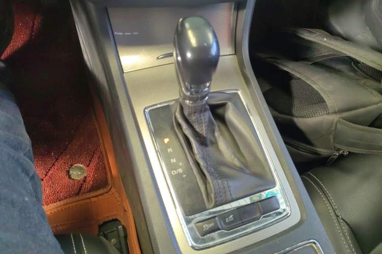 Used Roewe i6 2017 20T Automatic Internet Smart Edition