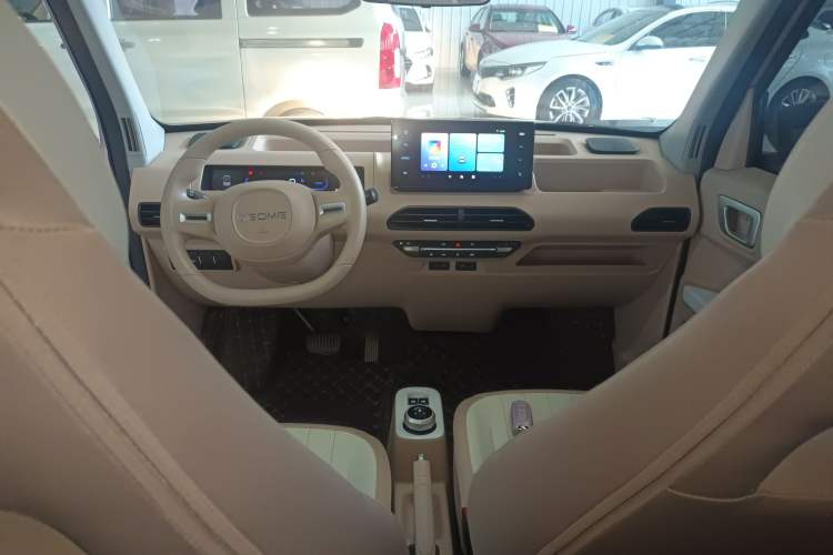 Used Geely Galaxy Panda 2023 Panda Mini 200km Endurance Bear