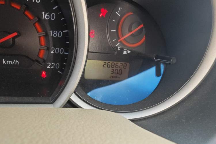 Used Nissan Sylphy 2012 Classic 1.6XE Manual Comfort Edition Odometer Close Up