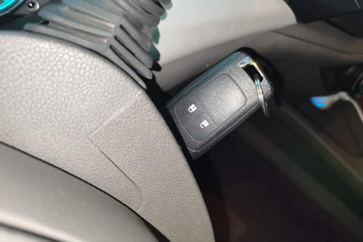 Used Chevrolet Lova RV 2016 1.5L Manual Comfort Edition