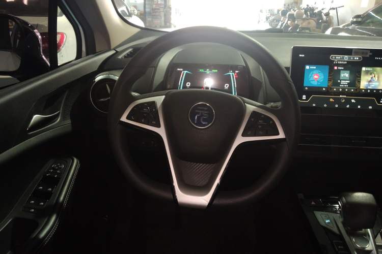 Used BYD Yuan New Energy 2019 EV535 Smart Connect Trendsetting Model