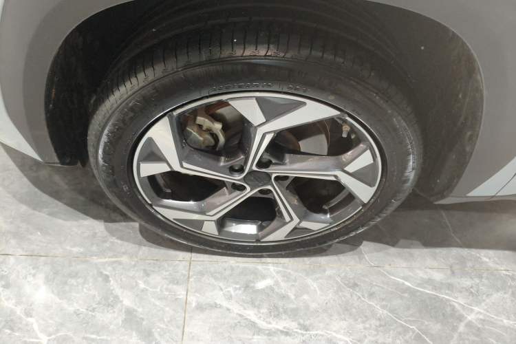 Used Geely Auto FX11 2024 1.5TD DCT Prestige Edition
