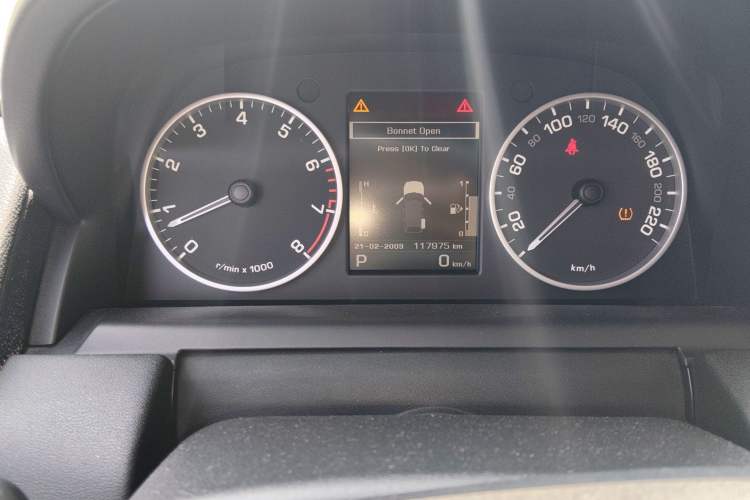 Used Land Rover Range Sport 2010 5.0 NA V8 HSE Instrument Cluster