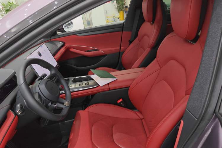 Used Xiaomi Auto SU7 2024 Rear-Drive Long-Range Intelligent Driving Version Left Front Seat