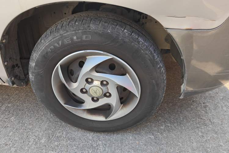 Used JAC Refine 2015 2.0L Shuttle Gasoline Long-Wheelbase Standard Version HFC4GA3-3D