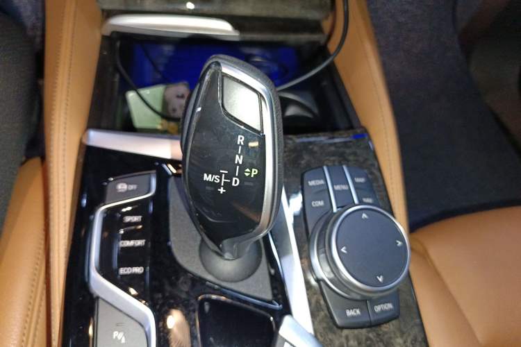 Used BMW 6 Series GT 2020 630i M Sport Package Gear Lever