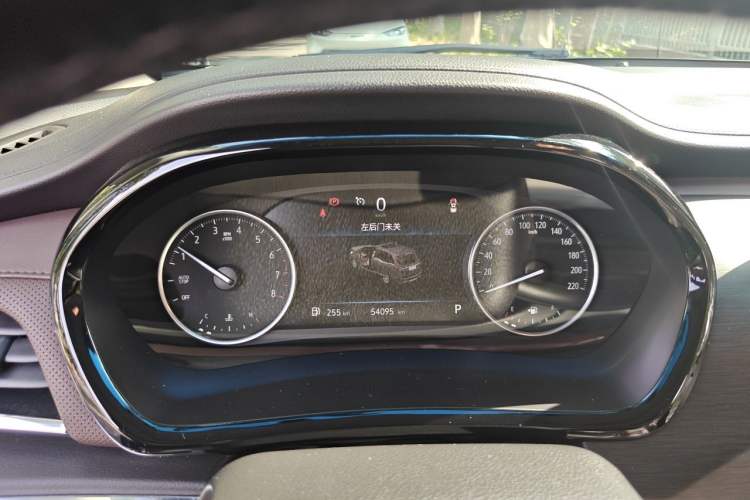 Used Buick GL8 2023 Land Executive Class 652T Luxury Model