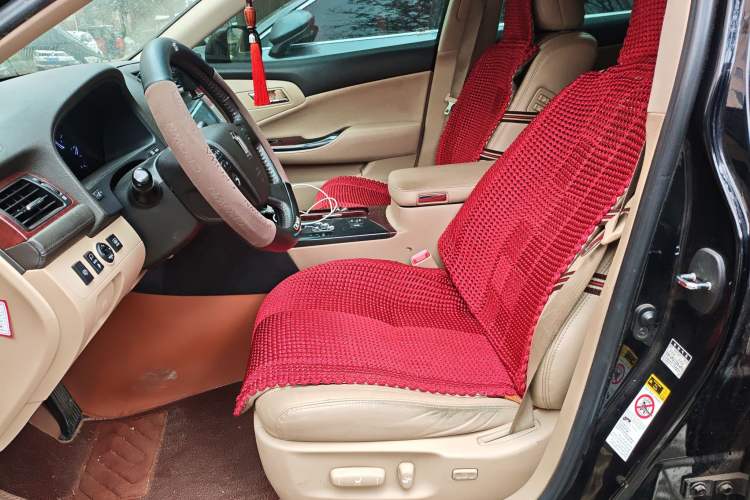 Used Toyota Crown 2010 2.5L Royal Leather Sunroof Edition
