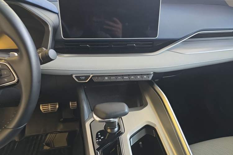 Used Geely Auto Preface 2023 2.0TD Prestige Version Audio And AC Panel