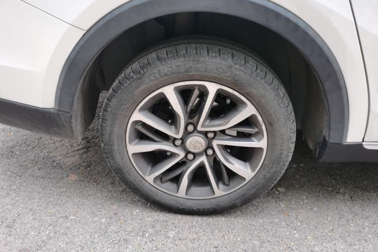 Used Baojun 730 2019 1.5T CVT Fashion Model 7 Seats China VI Emission Standard Right Rear Wheel Hub