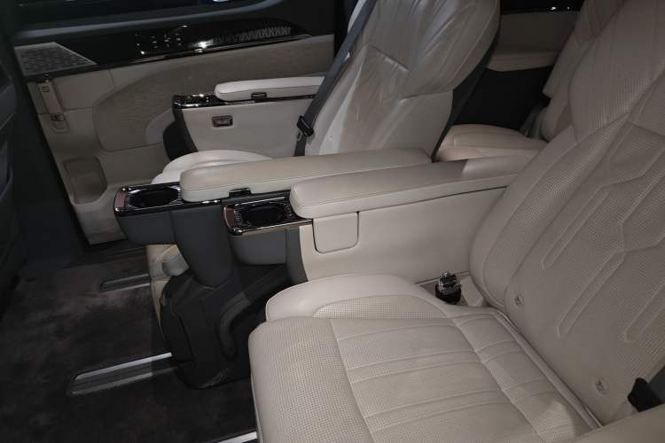 Used Zeekr 009 2022 WE Edition