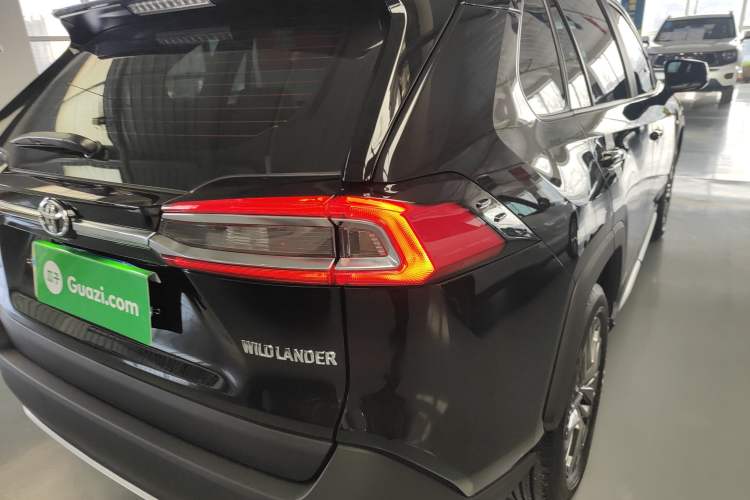 Used Toyota Wildlander 2023 2.0L CVT Two-Wheel Drive Luxury PLUS Edition