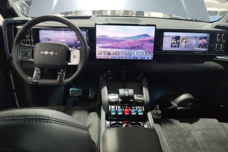 Used Formula Leopard 5 2023 Cloud Ride Flagship Edition Center Console