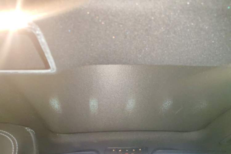 Used Mercedes-Benz GLC 2019 GLC 260 L 4MATIC Dynamic Model Headliner