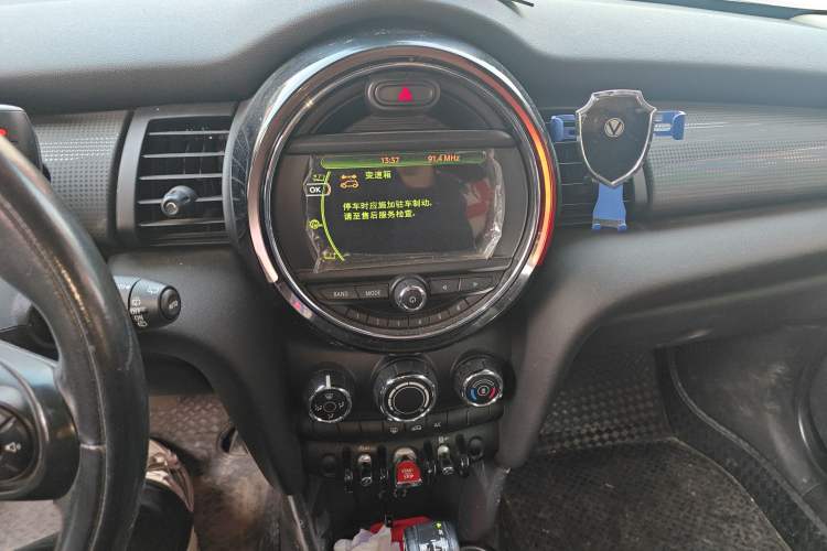 Used MINI 2014 1.5T COOPER Fun
