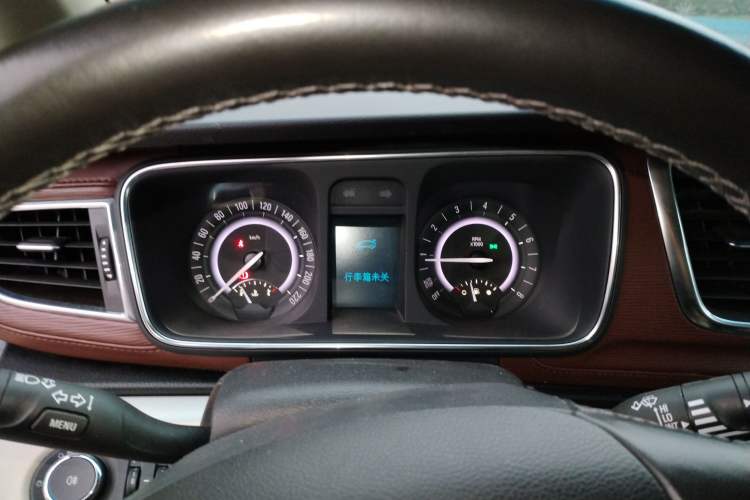 Used Buick GL8 2017 25S Prestige Version China V Standard Instrument Cluster