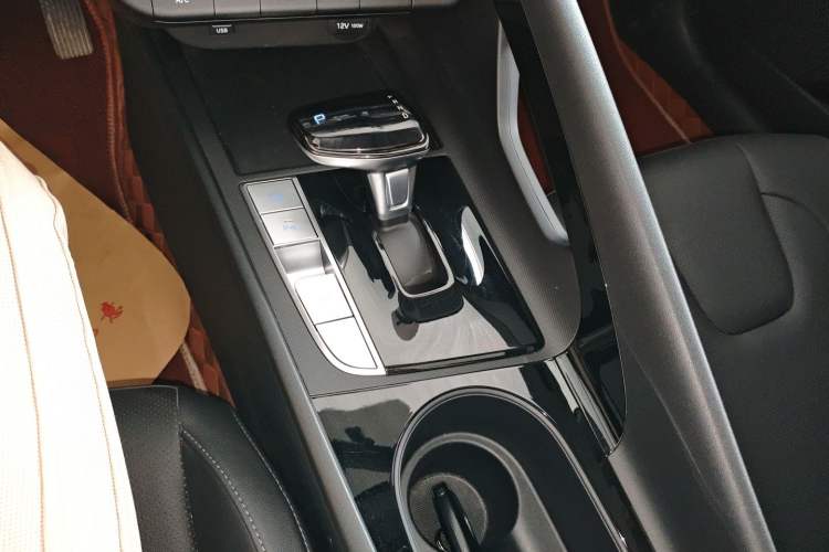 Used Hyundai Elantra 2023 1.5L CVT GLX Elite Edition
