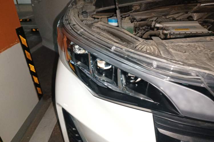 Used GAC Trumpchi M6 2023 PRO 270T DCT Luxury Edition Right Front Headlight