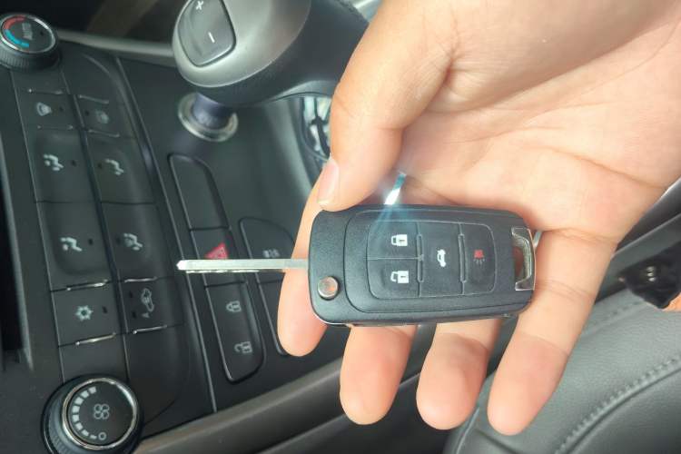 Used Chevrolet Malibu 2014 2.0L Automatic Luxury Edition Vehicle Key