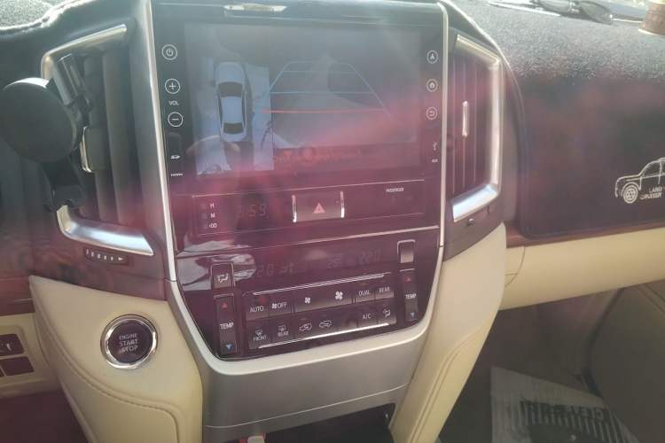 Used Toyota Land Cruiser  Audio And AC Panel