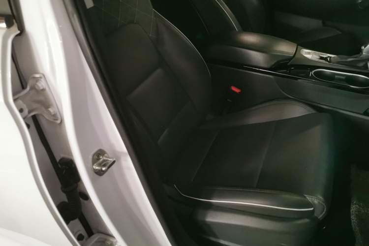 Used Hyundai Tucson 2019 280TGDi Dual-Clutch Two-Wheel Drive Fashion Edition China VI Standard