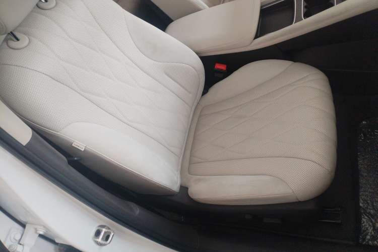 Used Roewe D7 2023 DMH 125km Flagship Edition Right Front Seat