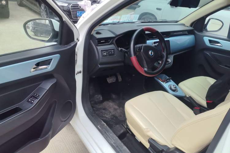 Used Brilliance Xinri i03A 2021 318 km 31.45 kWh