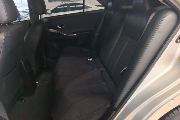 Used Zotye Z300 2014 1.5L Value Edition Manual Elite Model Left Rear Seat