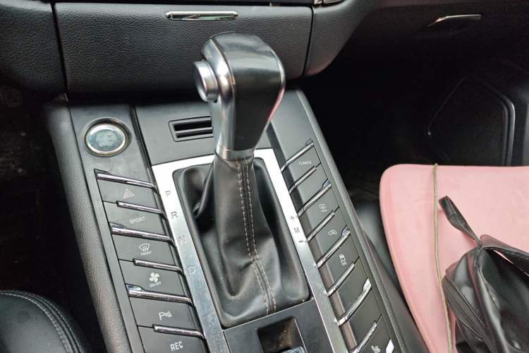 Used Zotye SR9 2017 2.0T Automatic Ultimate Dream Edition