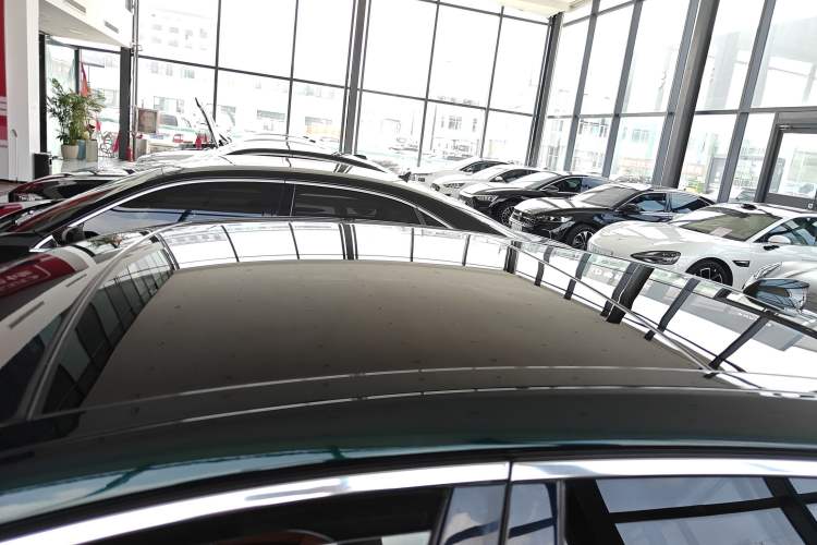 Used Jaguar XFL 2022 XFL 2.0T P250 Two-Wheel-Drive Elite Sport Edition Roof