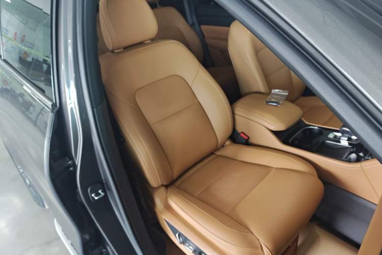 Used Li Auto ONE 2021 Extended-Range 6-Seater Version Right Front Seat