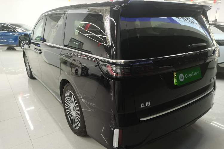 Used VOYAH Dream 2025 PHEV Four-Wheel-Drive Flagship Kunpeng Edition
