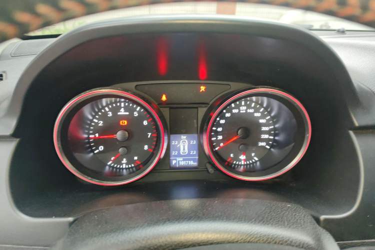 Used Haval H6 2015 Sport Edition 1.5T Automatic Two-Wheel Drive Luxury Model Instrument Cluster