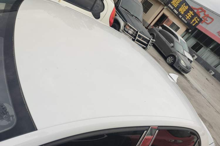 Used Volkswagen Jetta 2015 Value Edition 1.6L Automatic Fashion Version Roof