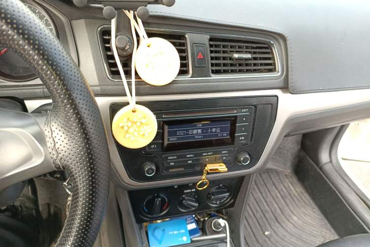 Used Volkswagen Lavida 2017 1.6L Manual Fashion Edition
