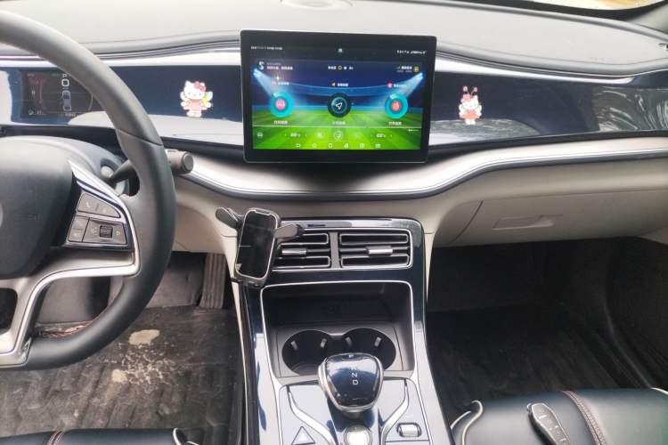 Used BYD Qin PLUS 2021 EV 400KM Luxury Model Audio And AC Panel