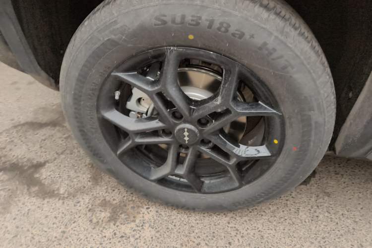 Used Formula Leopard Titanium 3 2025 501 km Range Rear-Wheel Drive Intelligent Driving Max Edition