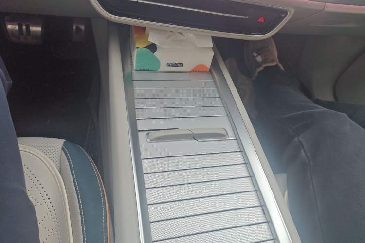 Used Volkswagen ID.7 VIZZION 2024 PRO Model Gear Lever