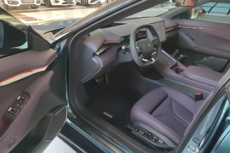 Used XPeng P7 2025 Model—702 Long Range Ultra