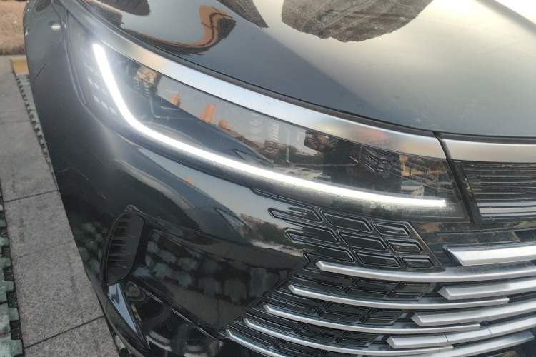 Used BYD Destroyer 05 2024 HONOR Edition DM-i 55KM Luxury Model Right Front Headlight